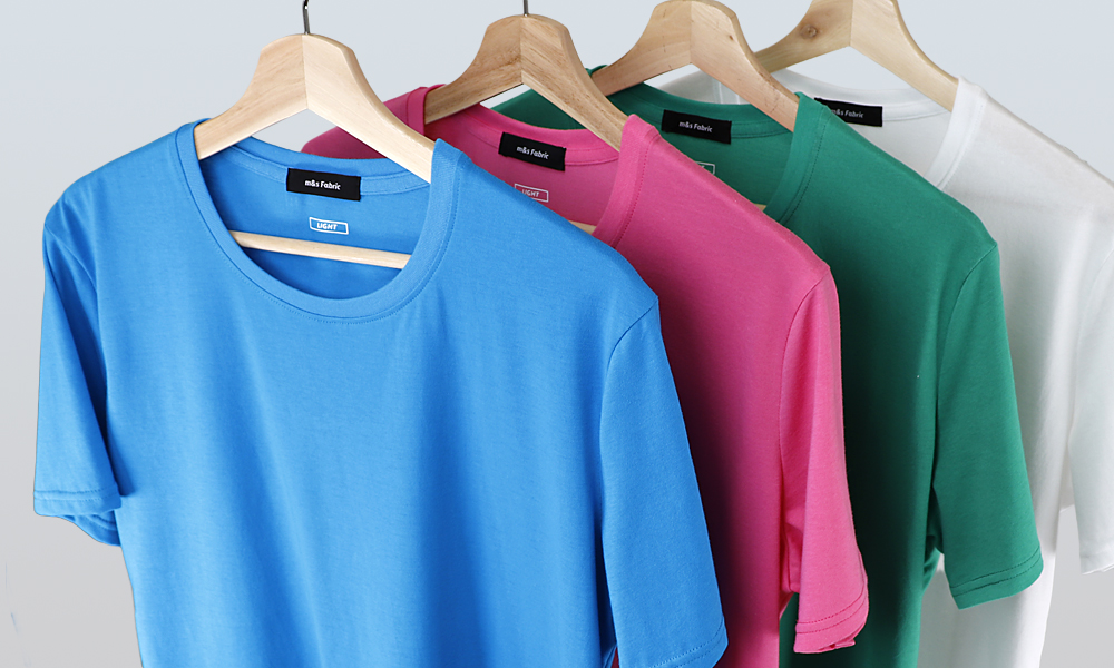 ライトウェイトTシャツの着用イメージ